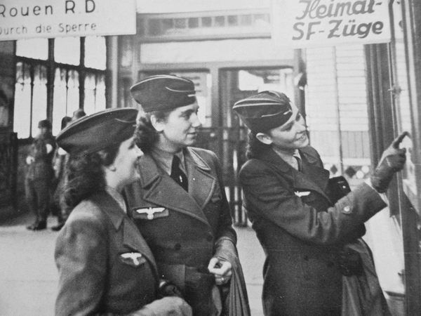 Венерические «секс-диверсантки» Второй мировой