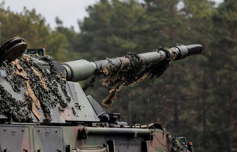 США, Россия и Украина резко увеличили расходы на армию: мир готовится к новым угрозам