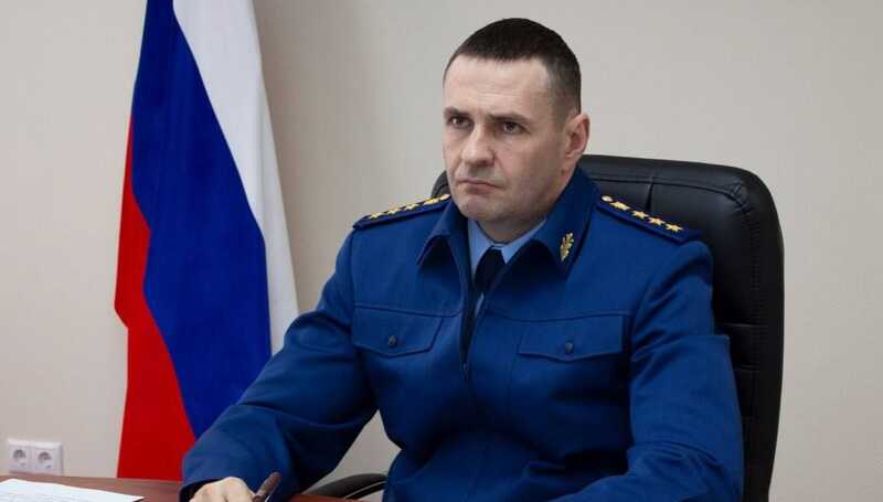 Губернатор Дмитрий Демешин вытесняет старую элиту Хабаровска