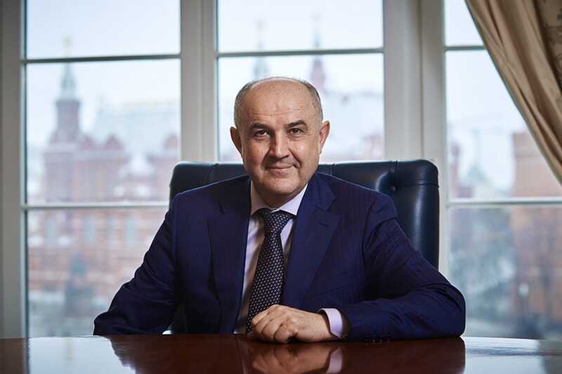 Сын экс-топа «Газпрома» Али Узденова начал распродажу активов