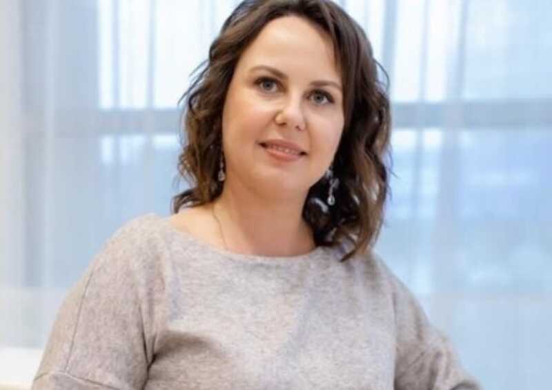Чиновница из Ульяновска продемонстрировала элитное колье Van Cleef за 31,5 тысячи доларов