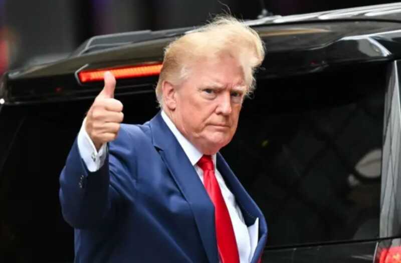 Трамп перепостил статью о Байдене вместо новостей об Иране