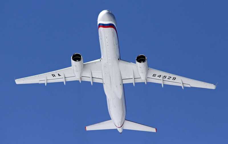 Самолет специального назначения из России прибыл в нью-йоркский аэропорт