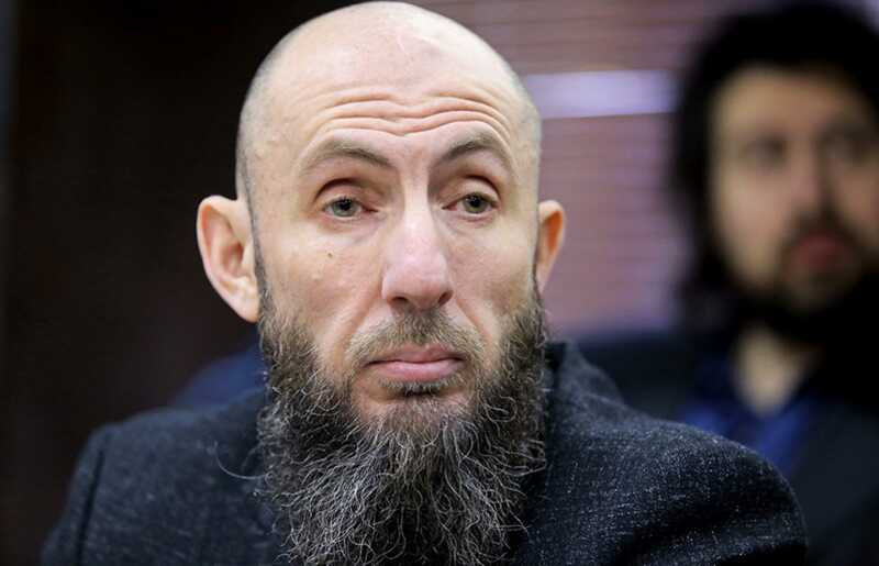 После предъявленных обвинений в растрате Кехман появился на литургии с митрополитом