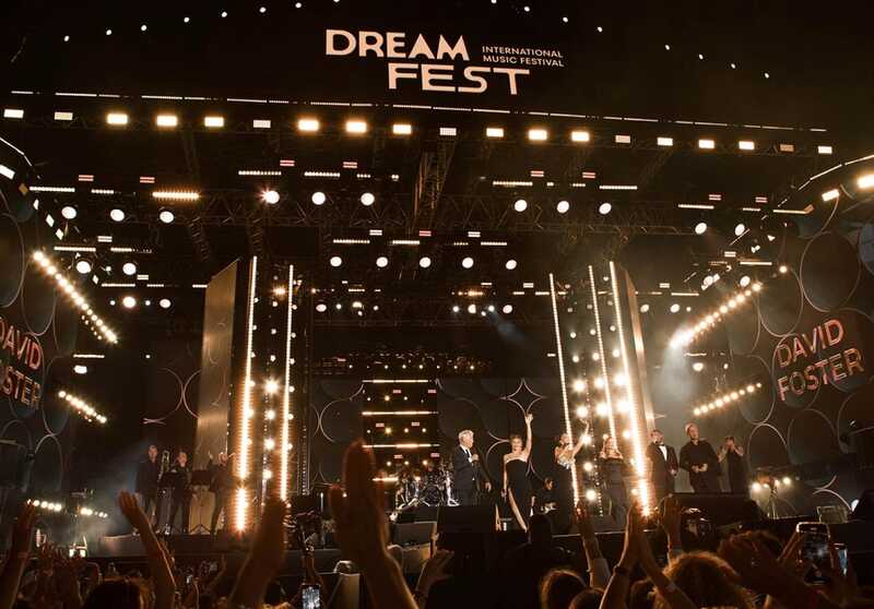Российские туристы массово возвращают билеты на Dream Fest из-за замены звезд