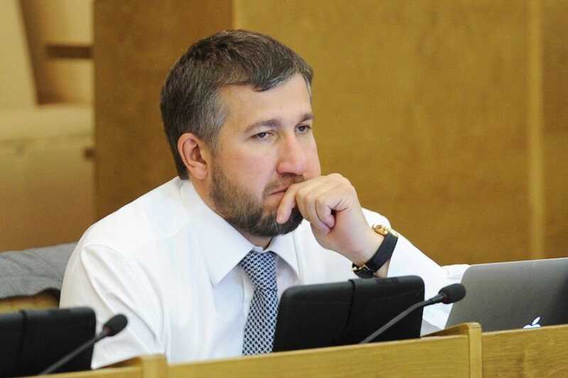 Деньги депутата Григория Аникеева ушли в Дубай: схема рухнула после ареста посредников