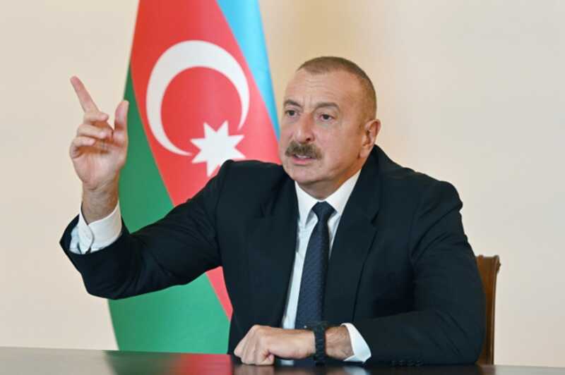 Президент Азербайджана Ильхам Алиев высказал солидарность с Украиной и призвал продолжать противодействие оккупации