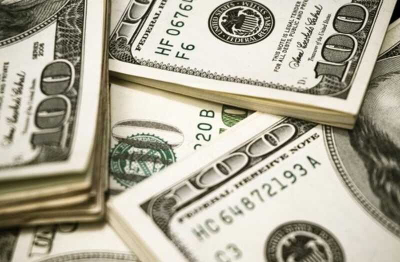 Доллар теряет доверие: МВФ фиксирует отток капитала из США