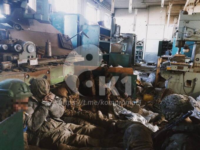 Российские солдаты оказались в плену на Агрегатном заводе diqhtiqrqiqtukmp