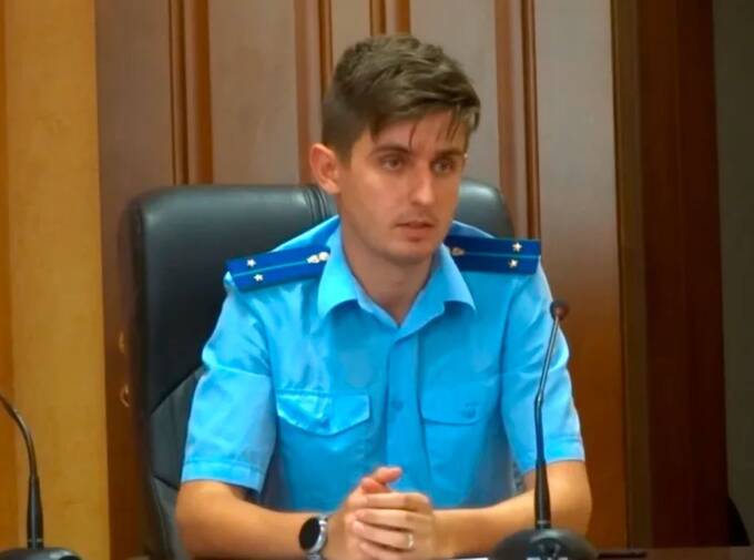 Экс-прокурор Крыма отрёкся от признания после задержания с деньгами qzeirziddxiqxukmp