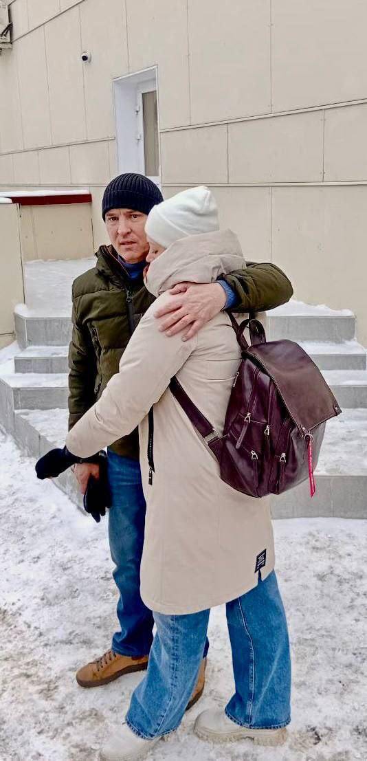 Уральский правозащитник, обвиняемый в демонстрации логотипа Facebook, освобожден из СИЗО qhqidztidreiuzkmp