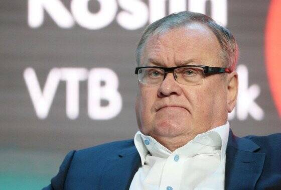 "Магнит" против "Светофора": банкир Костин готовит новую приватизацию? dzdixeidrrirrkmp