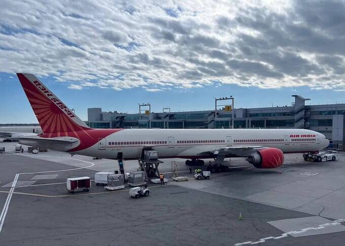 Проблемы с туалетами вынудили рейс Air India вернуться в аэропорт rziqddidrdiddekmp