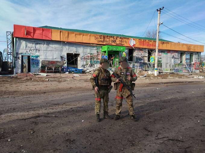 Российские войска разместились возле "Пятерочки" в Судже hhihqixuiddhkmp