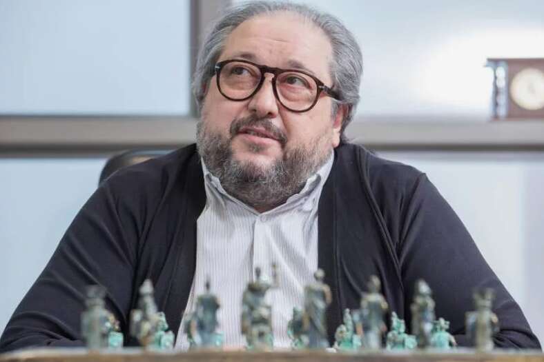 Минц, Беляев и Чубайс: кто освоил деньги «Открытия»?